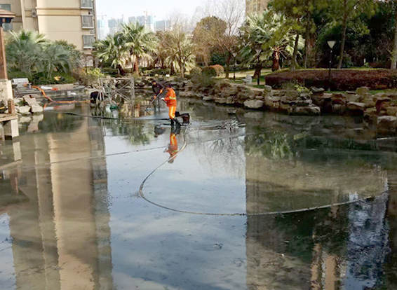 王益景观池淤泥清理